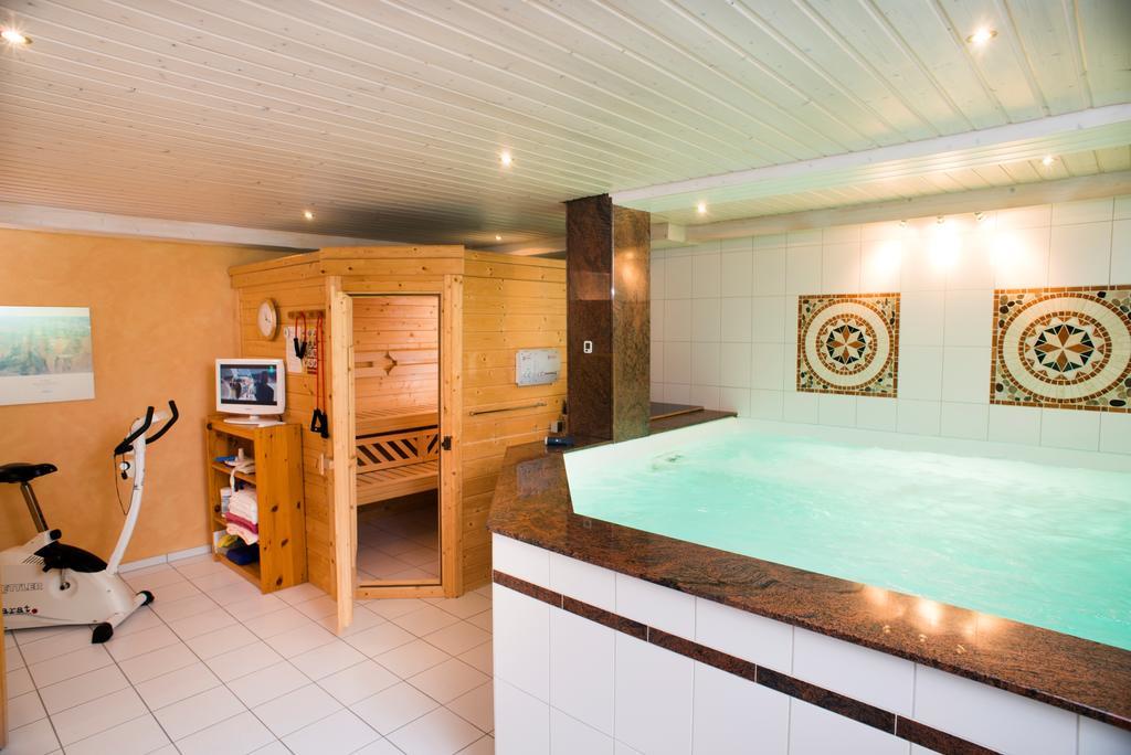 Haus Ahorn Daire Bad Dürrheim Dış mekan fotoğraf